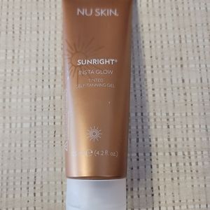 NuSkin instaglow tinted self tanning gel!!!